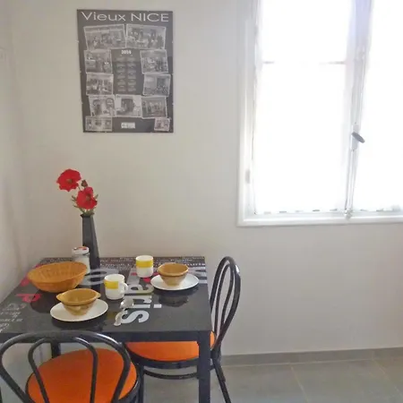 Nestor&jeeves - Josephine Vieux - Old Town - Close Sea * Nice