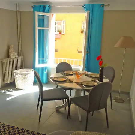 Nestor&jeeves - Josephine Vieux - Old Town - Close Sea * Nice
